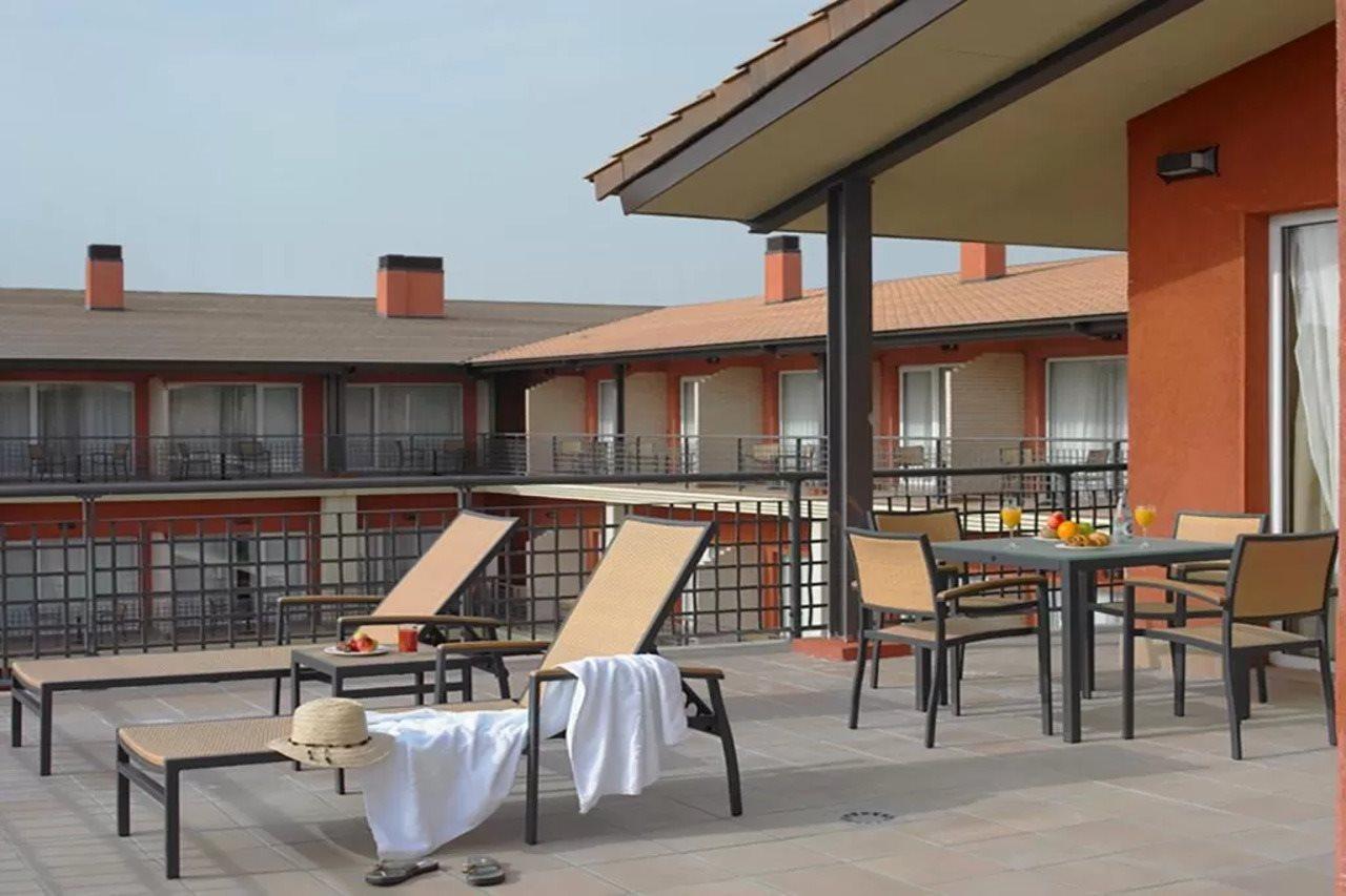 Hotel Isla De La Garena Alcalá de Henares Zimmer foto